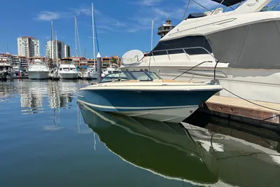 Chris-Craft Launch 22