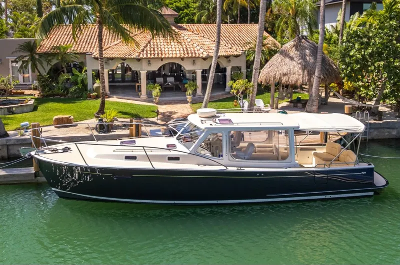 Euphony Yacht Photos Pics 
