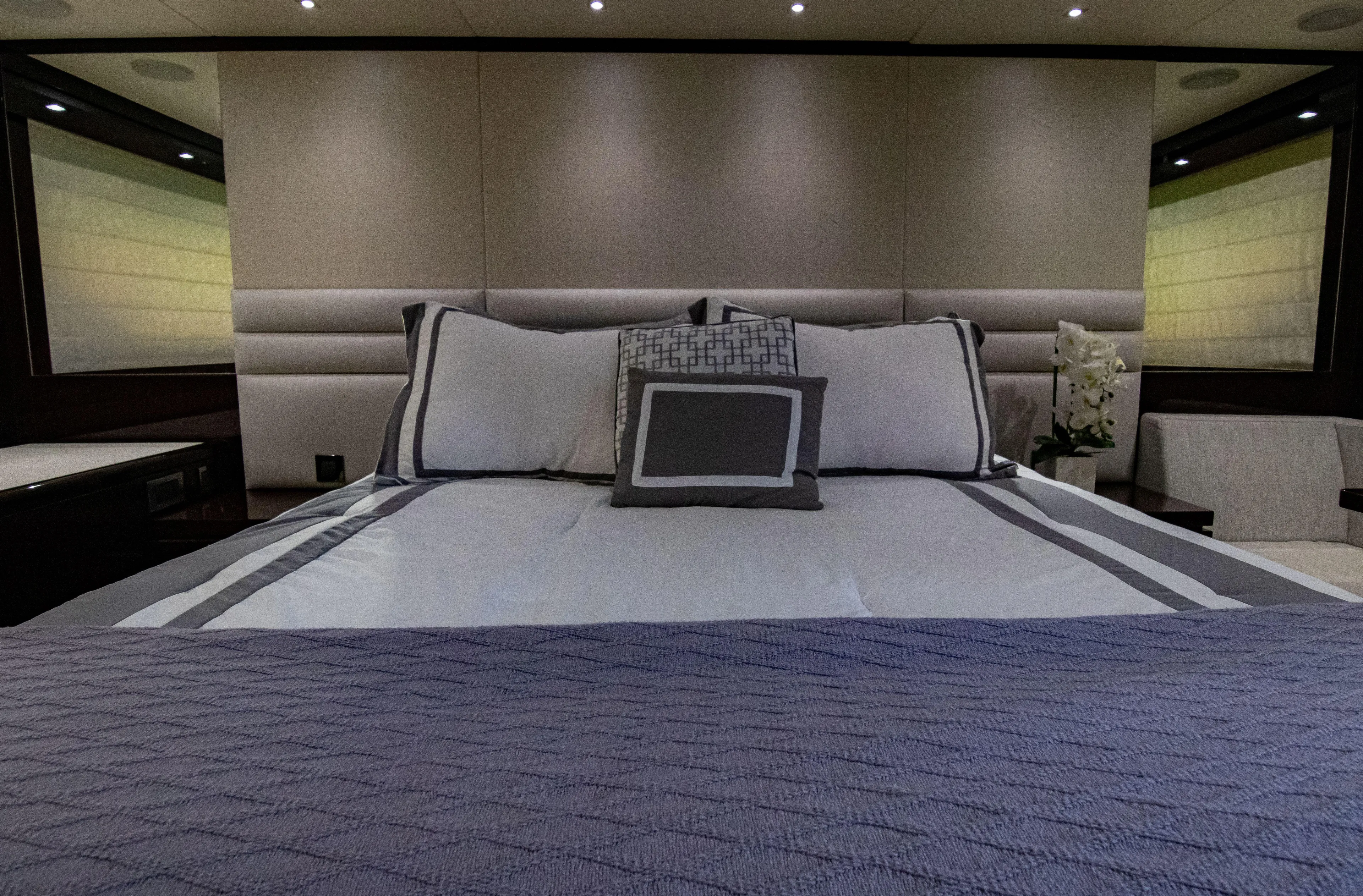 O Legasea Yacht Photos Pics Luxurious bedroom interior of 2018 Sunseeker Manhattan 66 yacht.