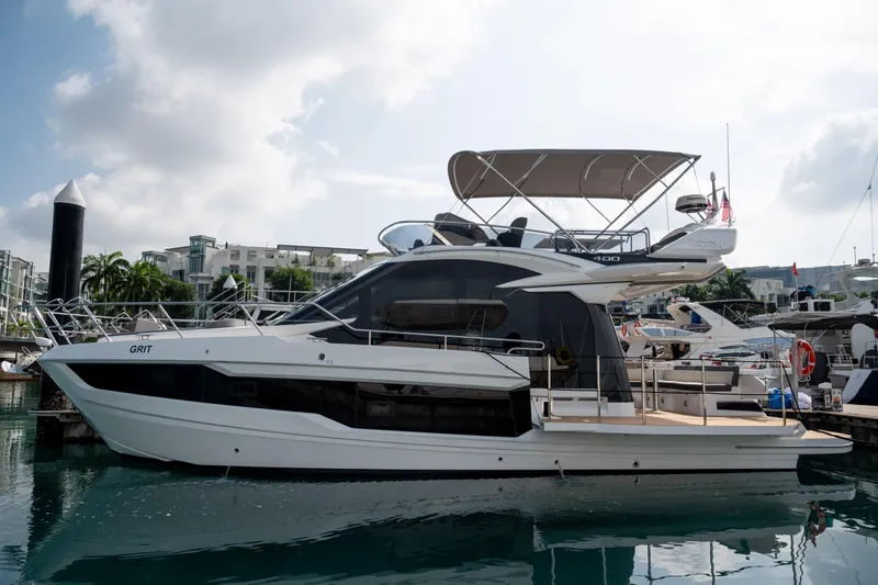 Grit Yacht Photos Pics 