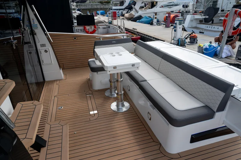 Grit Yacht Photos Pics 