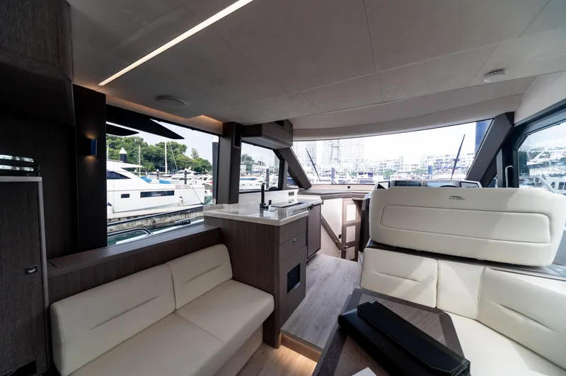 Grit Yacht Photos Pics 