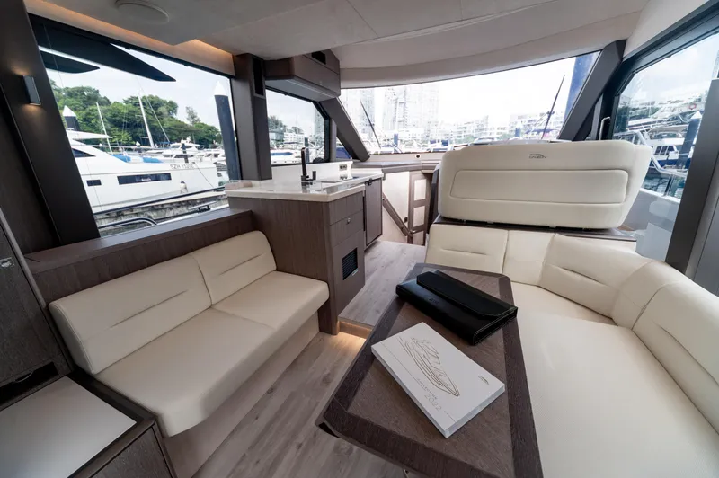 Grit Yacht Photos Pics 