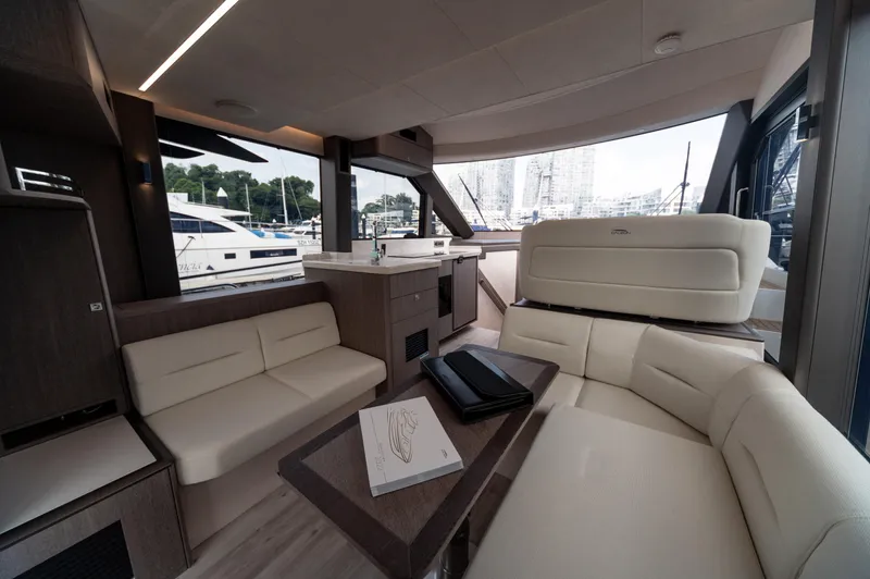 Grit Yacht Photos Pics 