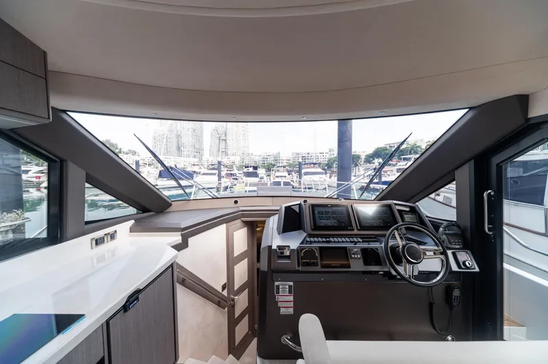 Grit Yacht Photos Pics 