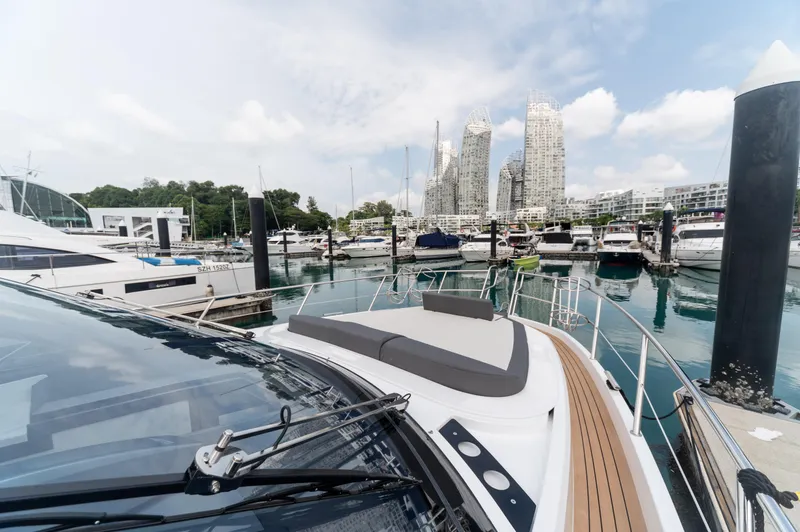 Grit Yacht Photos Pics 