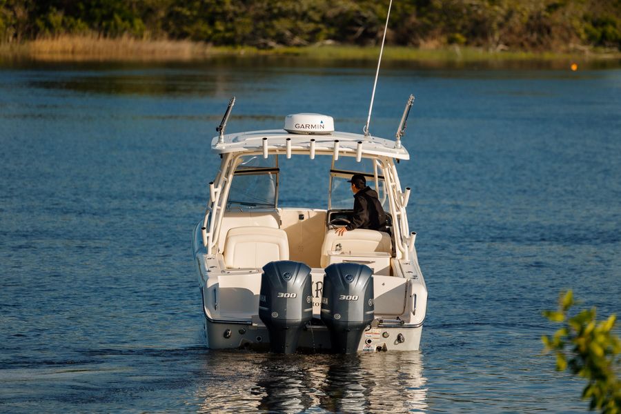 2018 Grady-White Freedom 285