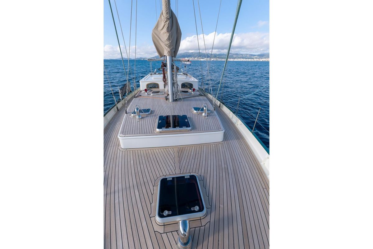 2019 Puffin 60 