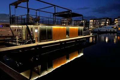2021 Houseboat 14,60