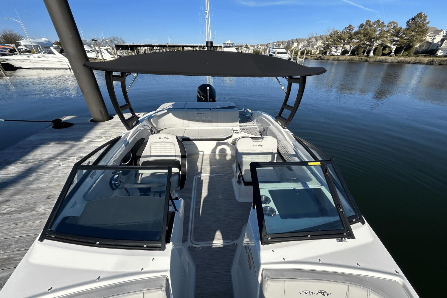 2024 Sea Ray SPX 210 Outboard Runabout for sale - YachtWorld