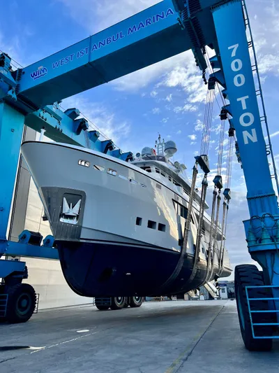  Yacht Photos Pics 2017 CDM Darwin 102