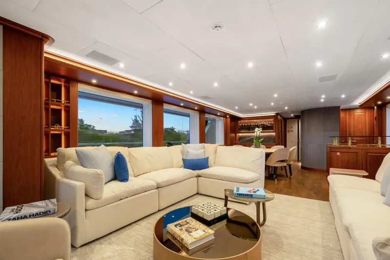  Yacht Photos Pics Main Salon