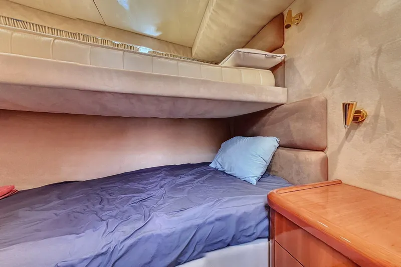  Yacht Photos Pics Cozy cabin with bunk beds in 2006 Sunseeker Manhattan 50 yacht.