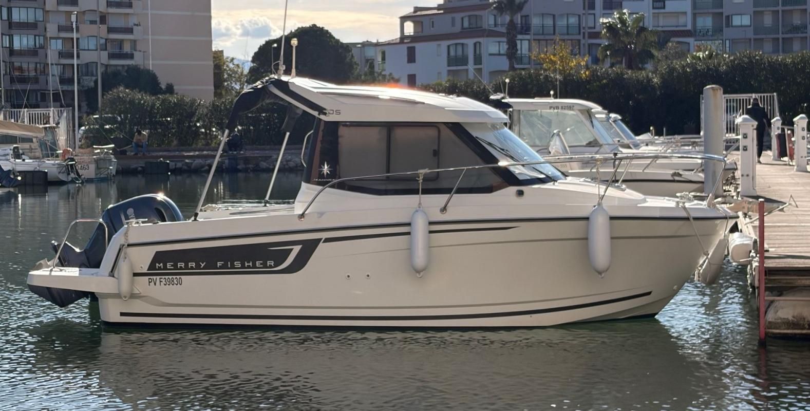 2016 Jeanneau Merry Fisher 605