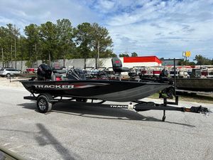 2025 Tracker® Boats Pro Team™ 195 TXW Tournament Ed.