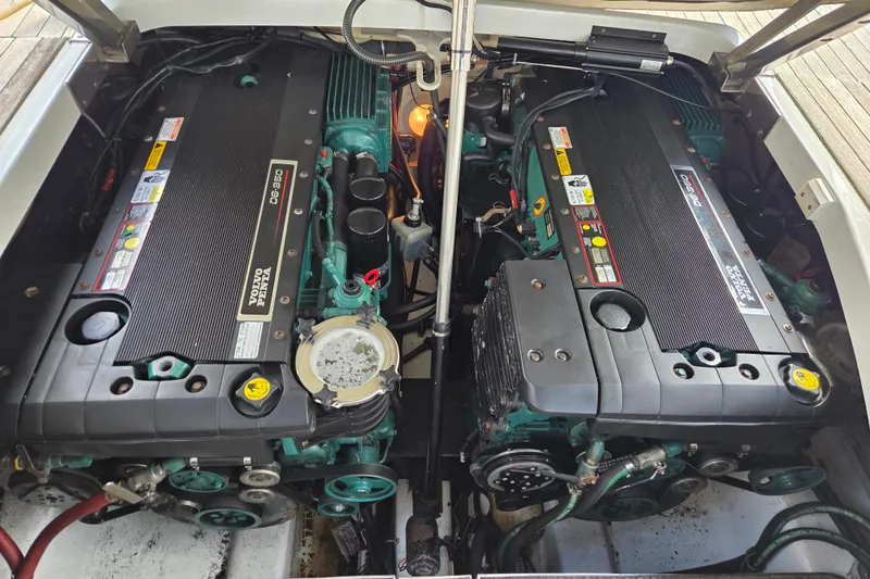  Yacht Photos Pics Engine compartment of a 2005 Formula 400 Super Sport boat, featuring dual Volvo Penta engines.