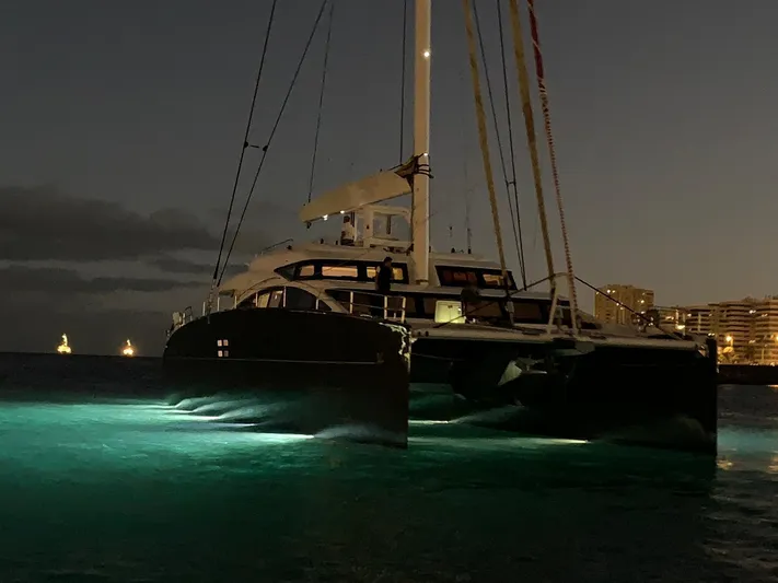 Houbara Yacht Photos Pics 
