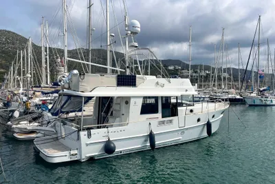Beneteau Swift Trawler 44