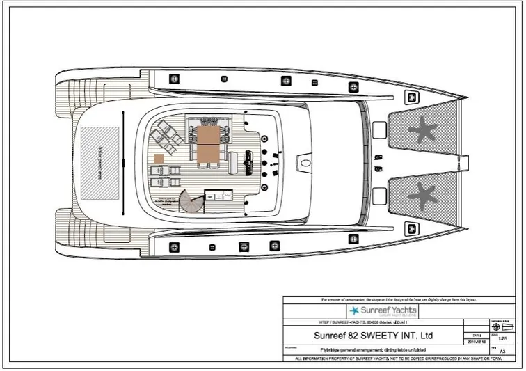 Houbara Yacht Photos Pics Top view layout of 2012 Sunreef 82 DD yacht, showcasing deck design and interior arrangement.