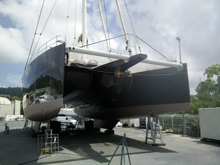 Houbara Yacht Photos Pics Sunreef 82 DD yacht from 2012 on dry dock for maintenance.