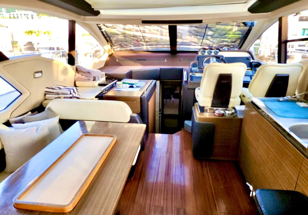 2013 Azimut 55 