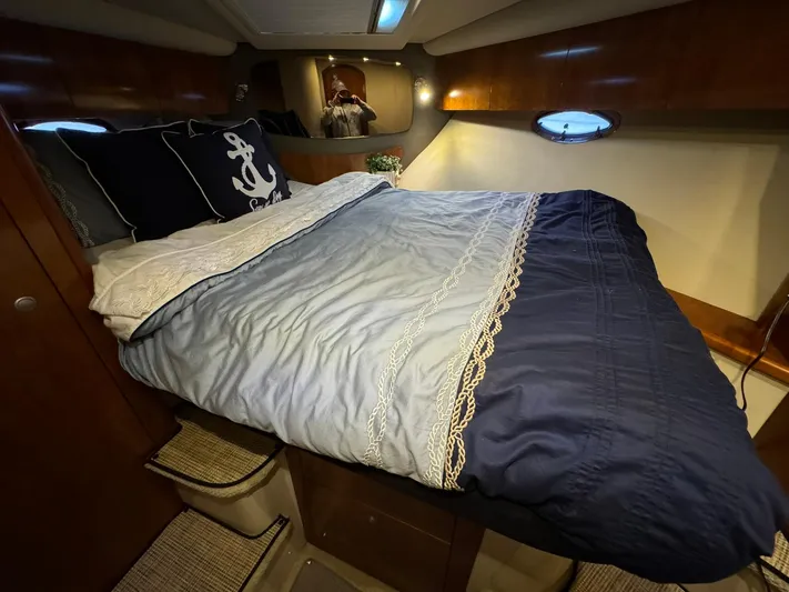 Festivus II Yacht Photos Pics 