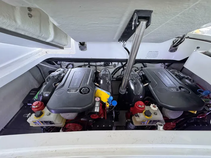  Yacht Photos Pics 2017 Cobalt R35 engine compartment with dual engines and hydraulic lift.