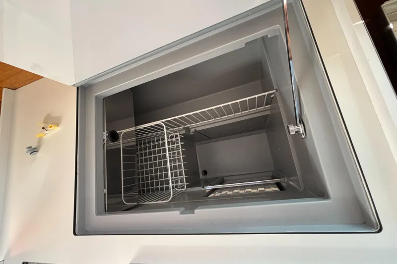 Slip Away Yacht Photos Pics 