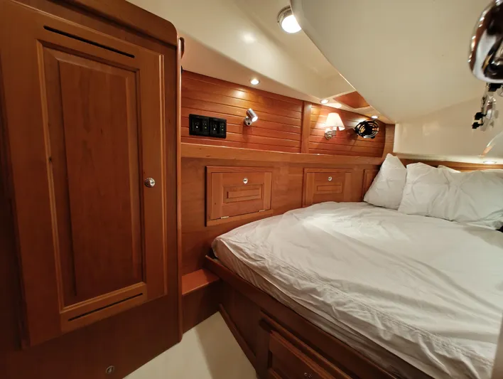 Bella Yacht Photos Pics 