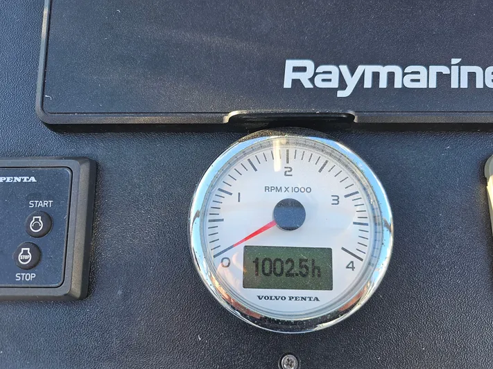 Bella Yacht Photos Pics 