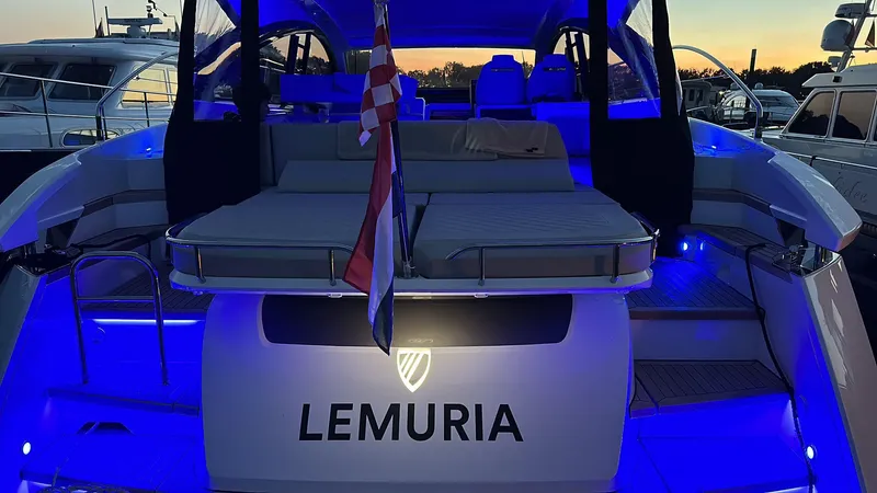 Lemuria Yacht Photos Pics 