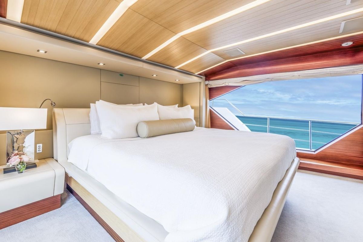 2015 Benetti 108 