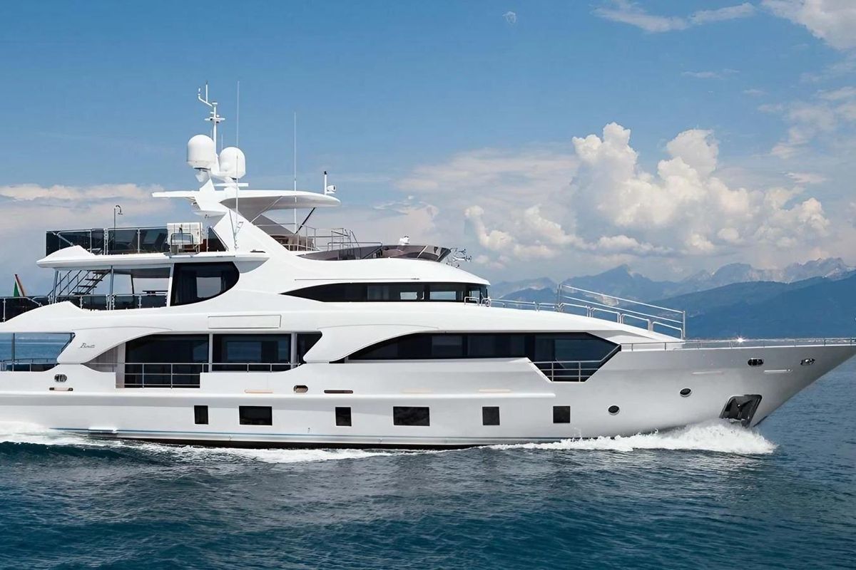 2015 Benetti 108 