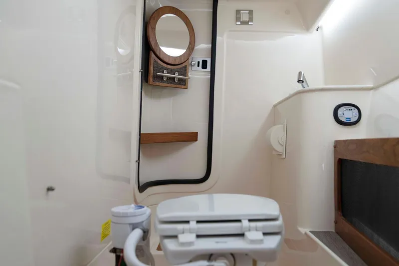  Yacht Photos Pics Manufacturer Provided Image