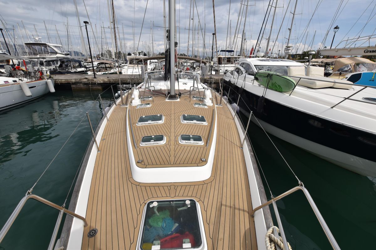 2004 Beneteau 56 