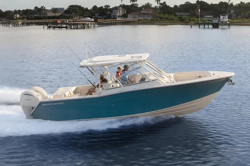  Yacht Photos Pics Manufacturer Provided Image