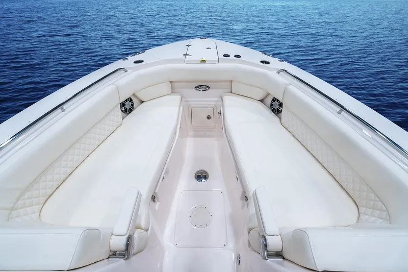  Yacht Photos Pics Manufacturer Provided Image