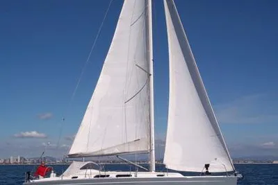 Hanse 370 E
