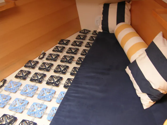 Dragonfly Yacht Photos Pics Froli Sleep System Under Mattress