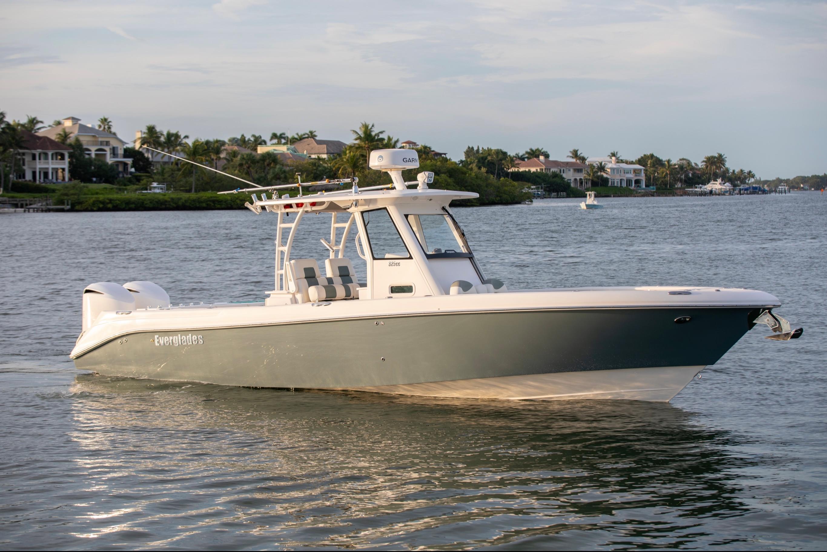 2014 Everglades 325 CC Center Console Boote Kaufen - YachtWorld