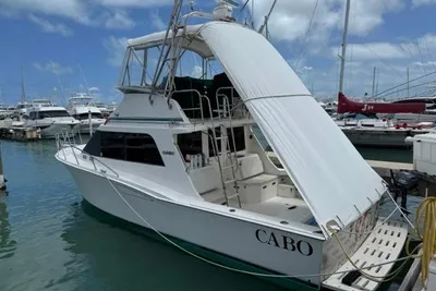 Cabo 35 Flybridge Sportfisher