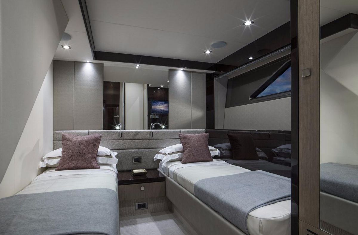 2018 Sunseeker 68 