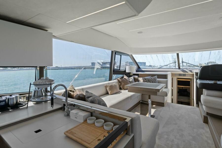 2022 Prestige 59 