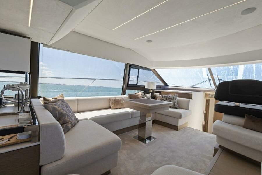 2022 Prestige 59 