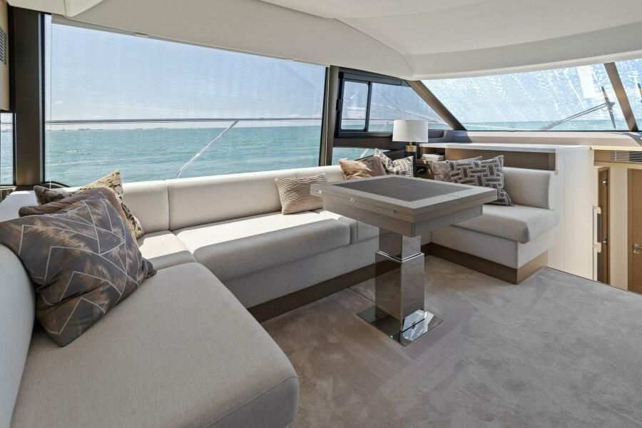 2022 Prestige 59 