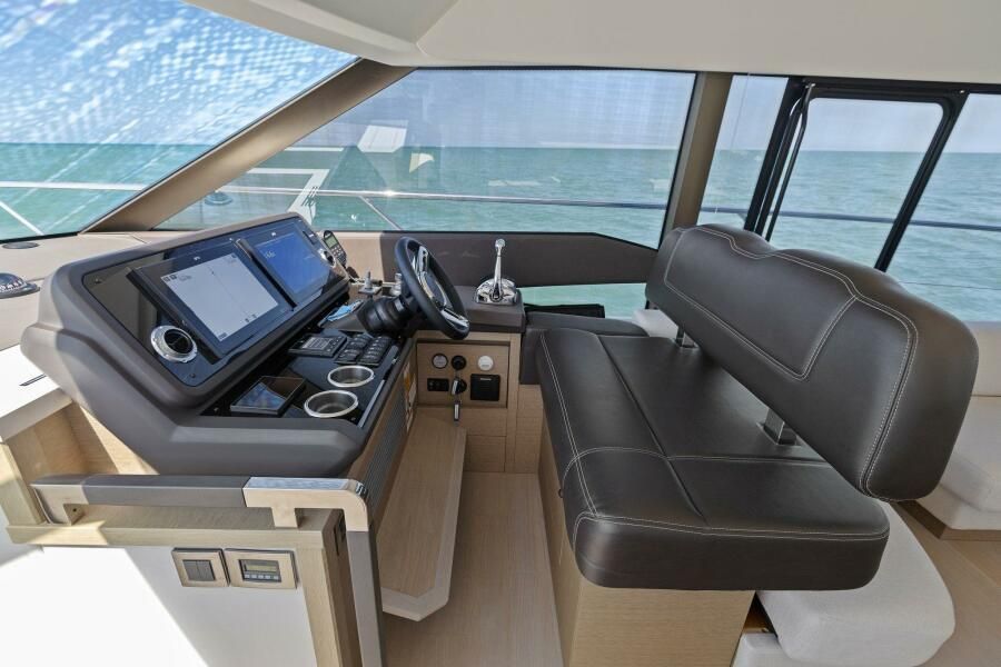 2022 Prestige 59 
