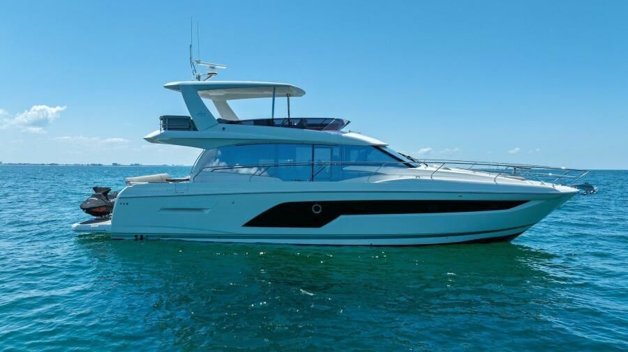 2022 Prestige 59 