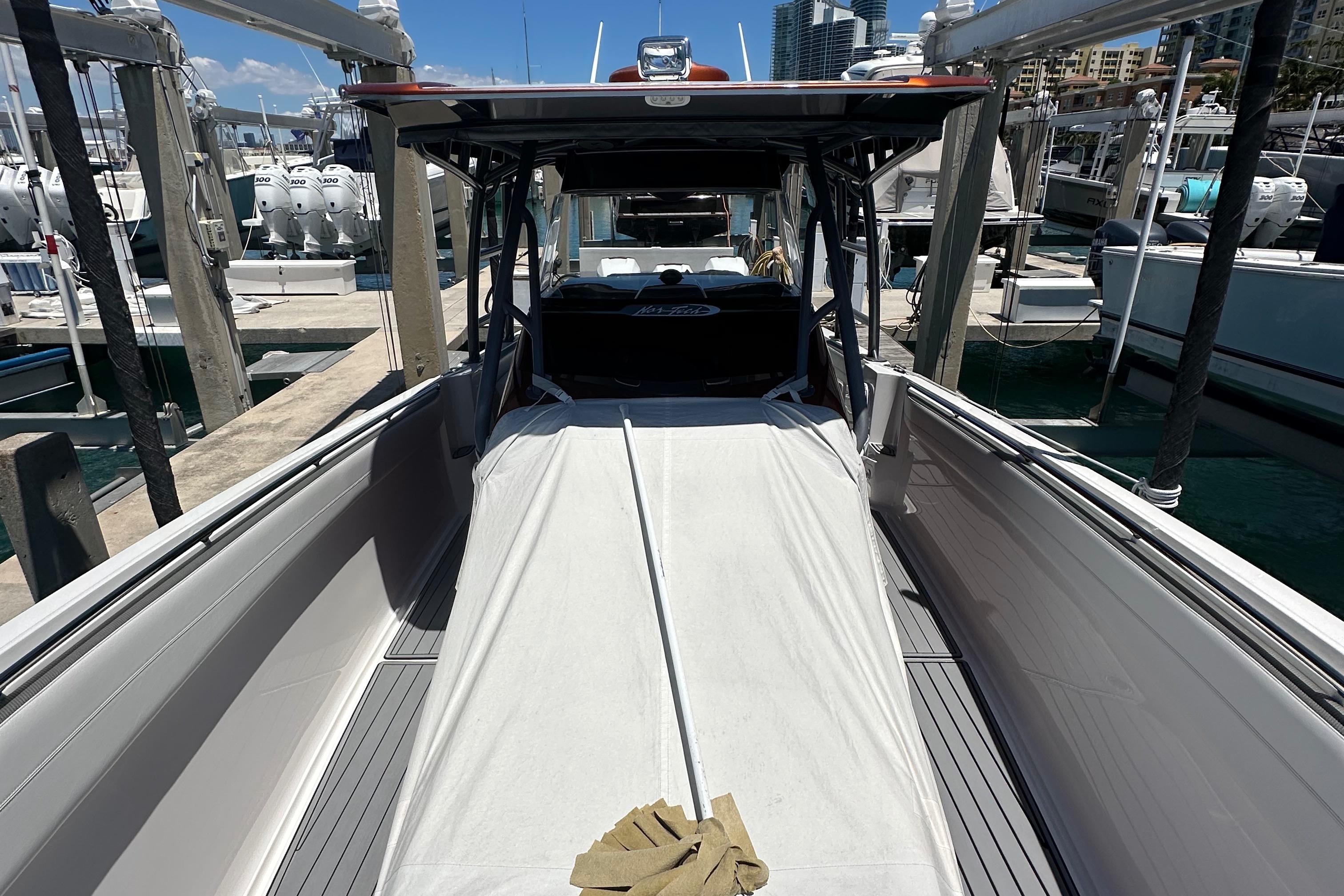 2016 Nor-tech 390 Sport Center Console Center Console For Sale - Yachtworld