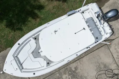 Sea Hunt Ultra 225