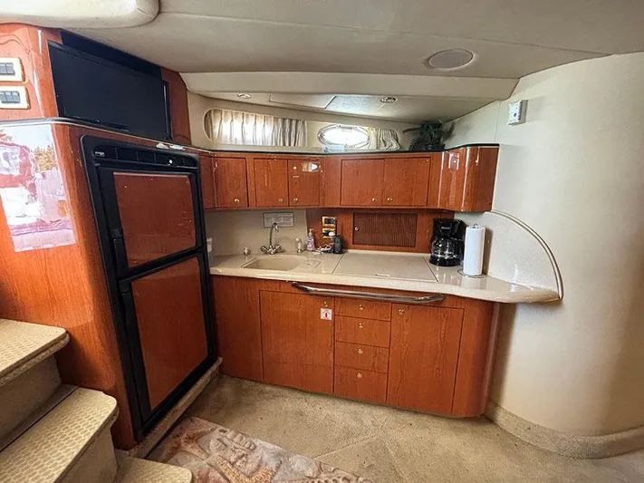 Brokerage-f8467 Yacht Photos Pics 